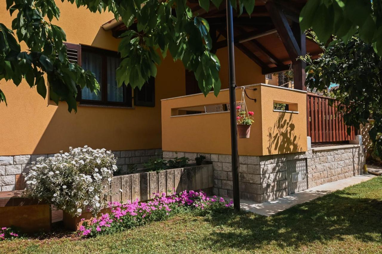 Casa Luisa Appartement Poreč Buitenkant foto